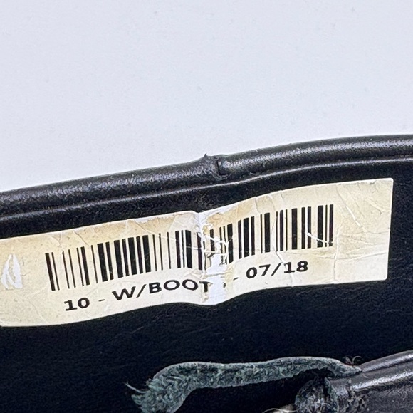 Vince Black “Vaughn” Leather Booties size 10 - Picture 6 of 11